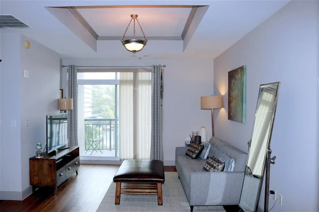 325 E Paces Ferry Road Ne Unit 504, Atlanta, Georgia 30305, 1 Bedroom Bedrooms, ,1 BathroomBathrooms,Residential,Sold,325 E Paces Ferry Road Ne Unit 504,5906830