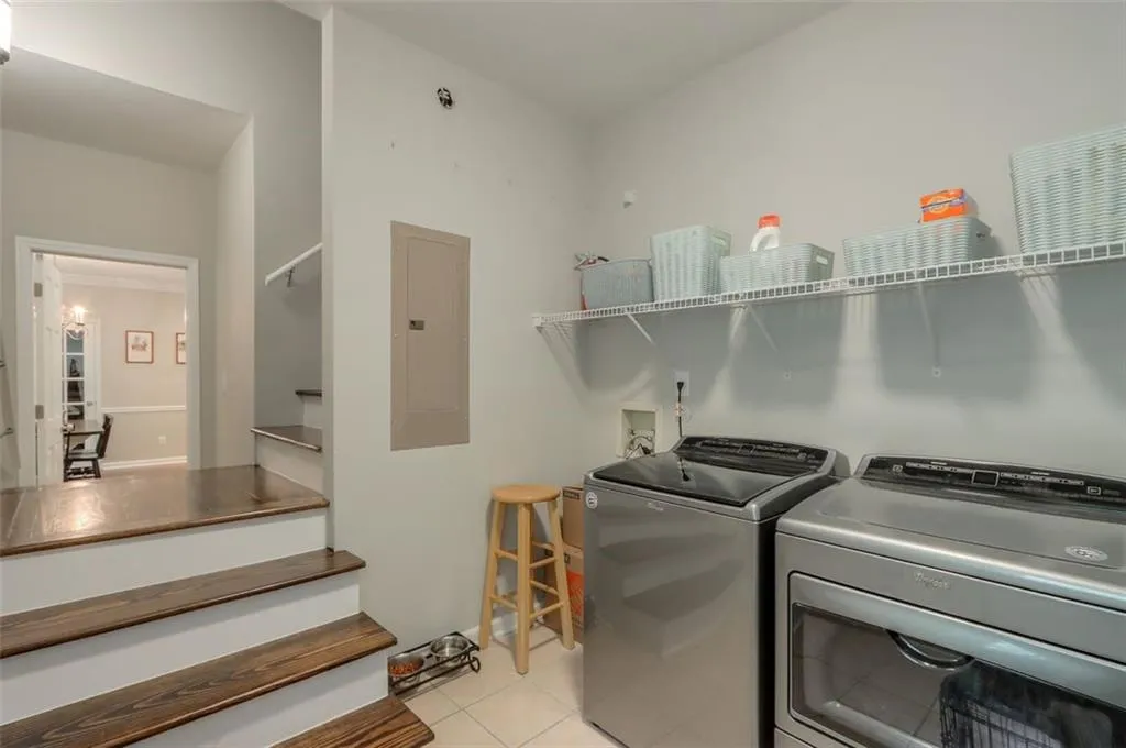 430 Lost Forest Court, Sandy Springs, Georgia 30328, 5 Bedrooms Bedrooms, ,3 BathroomsBathrooms,Residential,Sold,430 Lost Forest Court,6908884