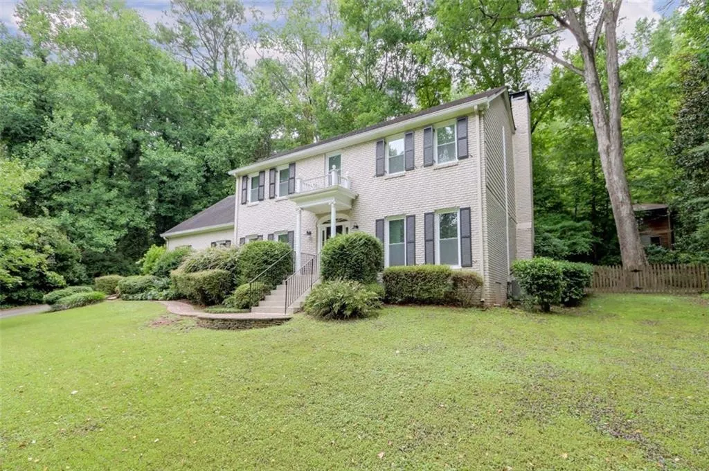 430 Lost Forest Court, Sandy Springs, Georgia 30328, 5 Bedrooms Bedrooms, ,3 BathroomsBathrooms,Residential,Sold,430 Lost Forest Court,6908884