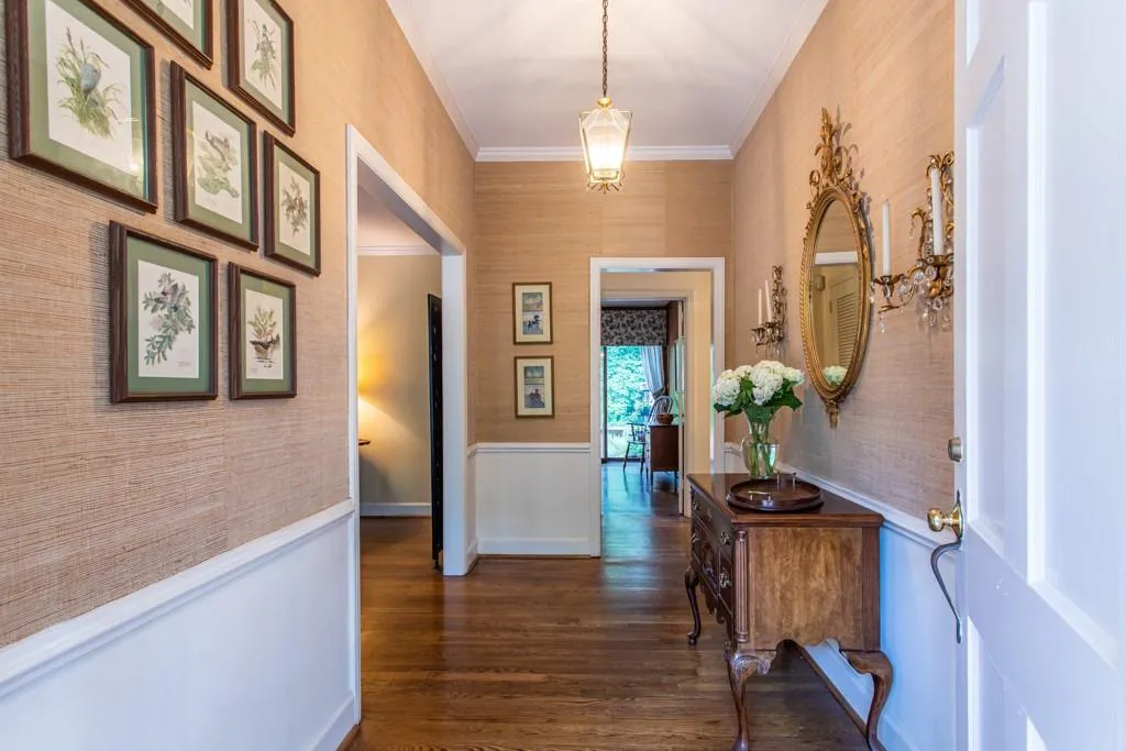 6688 Brandon Mill Road, Sandy Springs, Georgia 30328, 4 Bedrooms Bedrooms, ,3 BathroomsBathrooms,Residential,Sold,6688 Brandon Mill Road,6905109