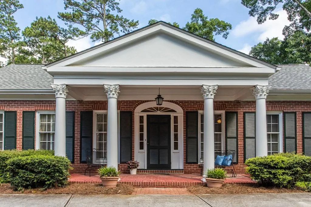 6688 Brandon Mill Road, Sandy Springs, Georgia 30328, 4 Bedrooms Bedrooms, ,3 BathroomsBathrooms,Residential,Sold,6688 Brandon Mill Road,6905109