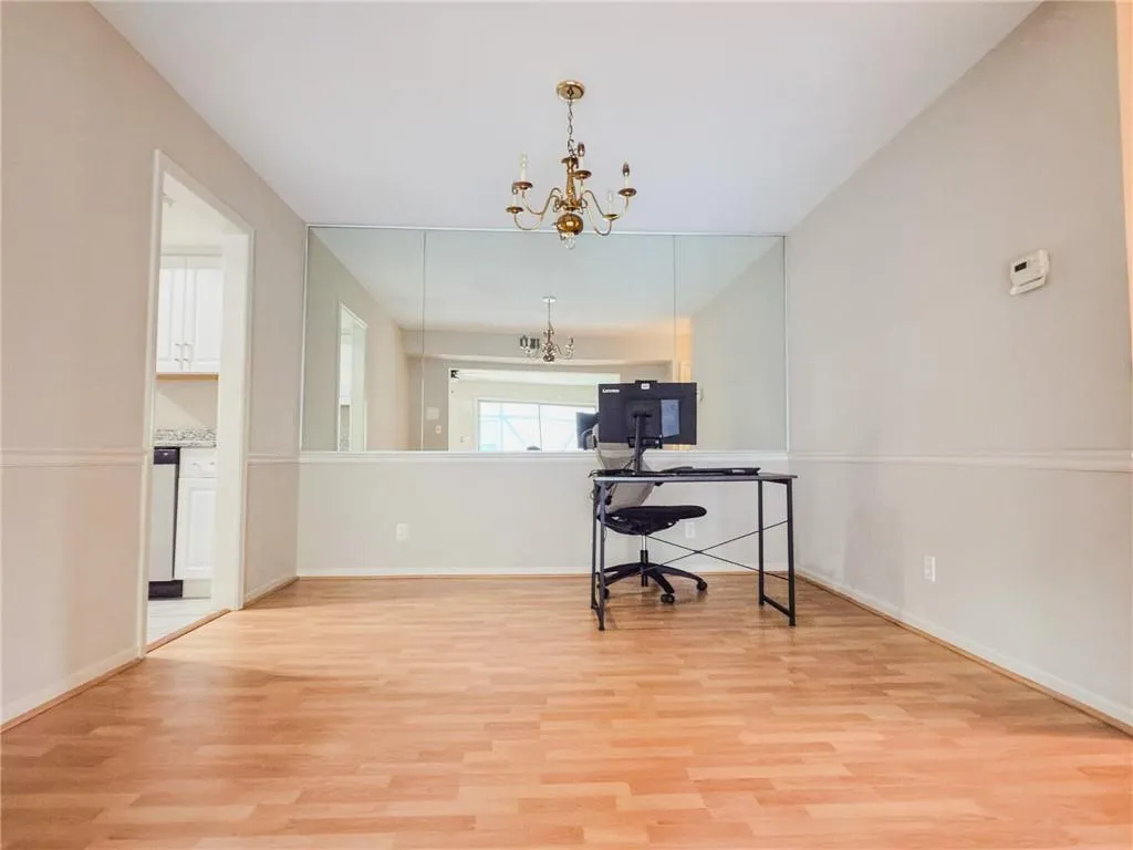 6851 Roswell Rd Unit P3, Atlanta, Georgia 30328, 2 Bedrooms Bedrooms, ,2 BathroomsBathrooms,Residential,For Sale,6851 Roswell Rd Unit P3,7615538