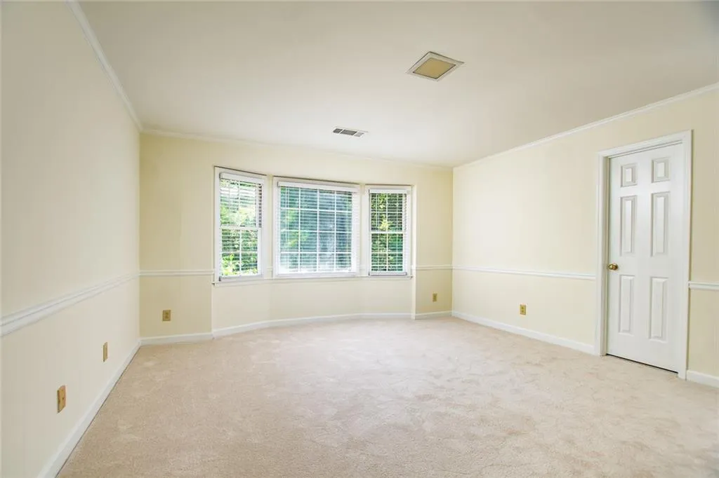 1290 Heards Ferry Road, Sandy Springs, Georgia 30328, 5 Bedrooms Bedrooms, ,4 BathroomsBathrooms,Residential,Sold,1290 Heards Ferry Road,6562690