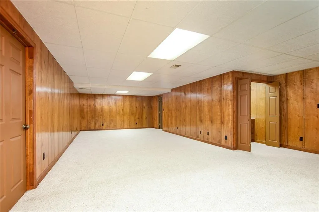 1290 Heards Ferry Road, Sandy Springs, Georgia 30328, 5 Bedrooms Bedrooms, ,4 BathroomsBathrooms,Residential,Sold,1290 Heards Ferry Road,6562690