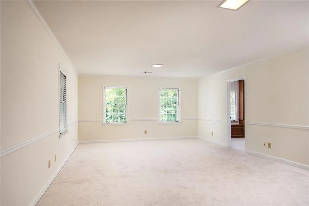 1290 Heards Ferry Road, Sandy Springs, Georgia 30328, 5 Bedrooms Bedrooms, ,4 BathroomsBathrooms,Residential,Sold,1290 Heards Ferry Road,6562690