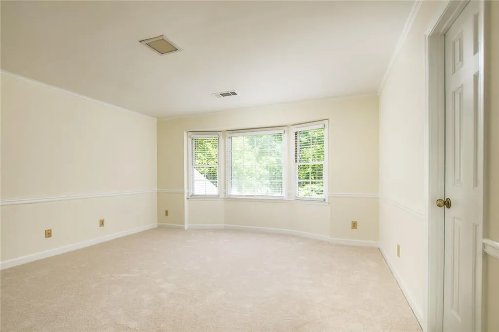 1290 Heards Ferry Road, Sandy Springs, Georgia 30328, 5 Bedrooms Bedrooms, ,4 BathroomsBathrooms,Residential,Sold,1290 Heards Ferry Road,6562690