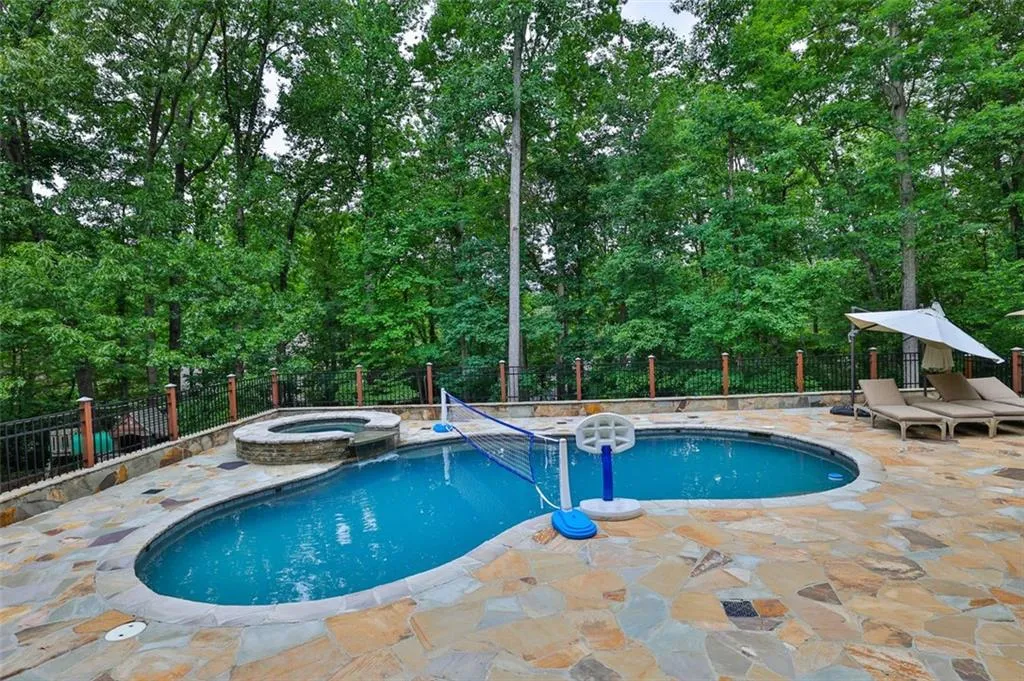 8069 Kenstone Court, Atlanta, Georgia 30350, 6 Bedrooms Bedrooms, ,6 BathroomsBathrooms,Residential,Sold,8069 Kenstone Court,7382083