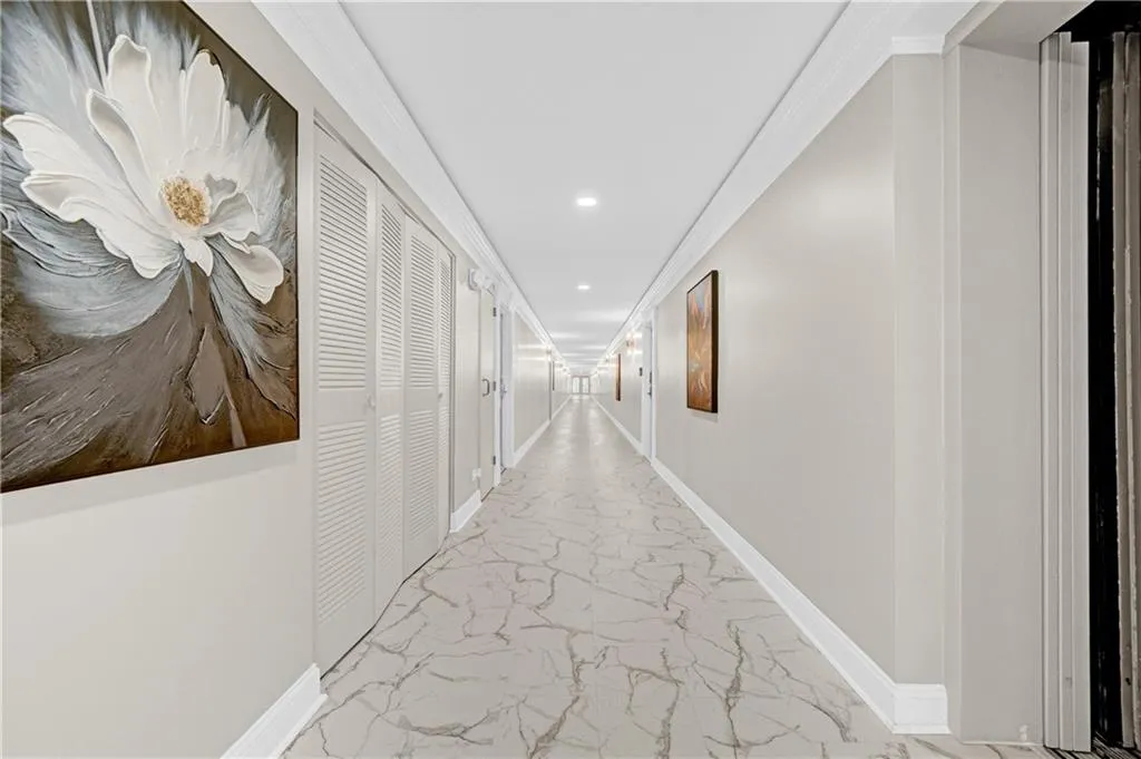 3648 Peachtree Road Unit 4s, Atlanta, Georgia 30319, 3 Bedrooms Bedrooms, 0 ,3 BathroomsBathrooms,Residential,For Sale,3648 Peachtree Road Unit 4s,7759547