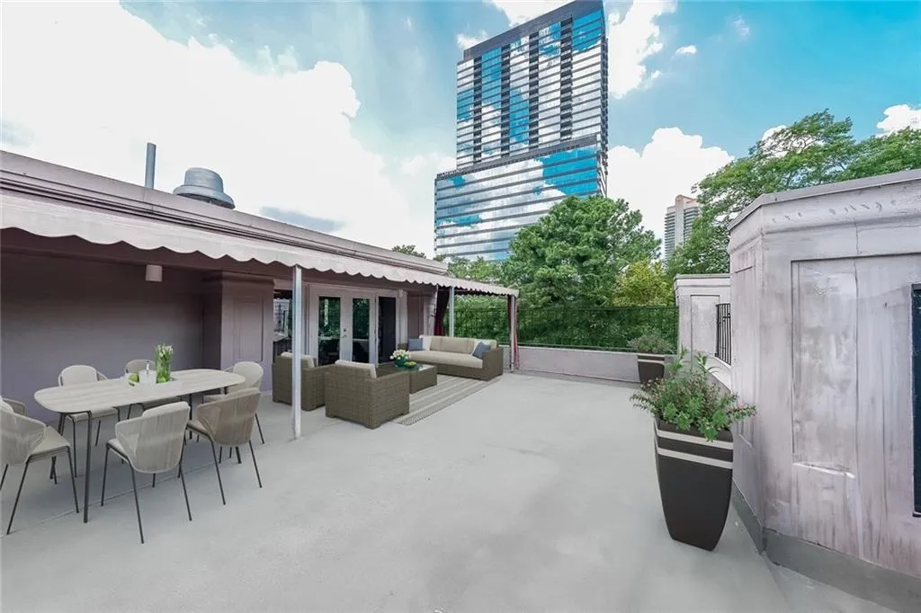 3648 Peachtree Road Unit 4s, Atlanta, Georgia 30319, 3 Bedrooms Bedrooms, 0 ,3 BathroomsBathrooms,Residential,For Sale,3648 Peachtree Road Unit 4s,7759547
