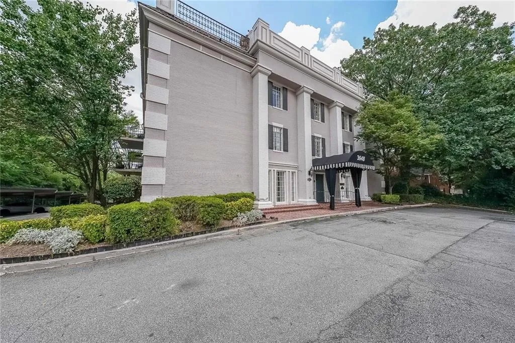 3648 Peachtree Road Unit 4s, Atlanta, Georgia 30319, 3 Bedrooms Bedrooms, 0 ,3 BathroomsBathrooms,Residential,For Sale,3648 Peachtree Road Unit 4s,7759547