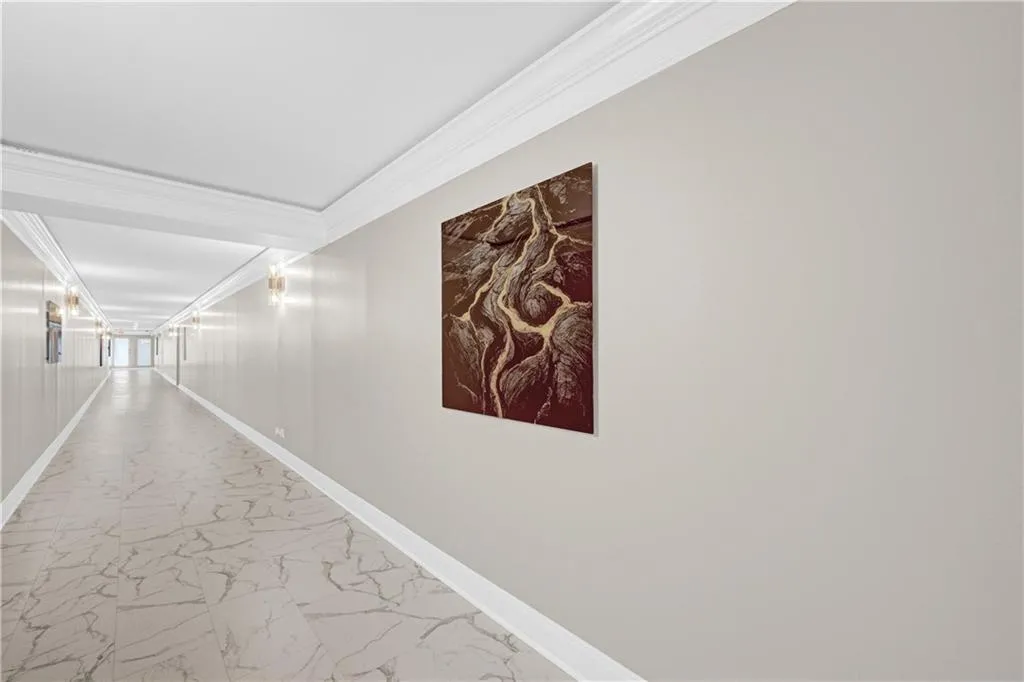 3648 Peachtree Road Unit 4s, Atlanta, Georgia 30319, 3 Bedrooms Bedrooms, 0 ,3 BathroomsBathrooms,Residential,For Sale,3648 Peachtree Road Unit 4s,7759547