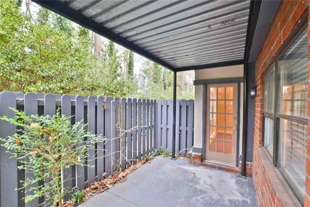 6851 Roswell Road Ne Unit I11, Atlanta, Georgia 30328, 3 Bedrooms Bedrooms, ,2 BathroomsBathrooms,Residential,Sold,6851 Roswell Road Ne Unit I11,6121013