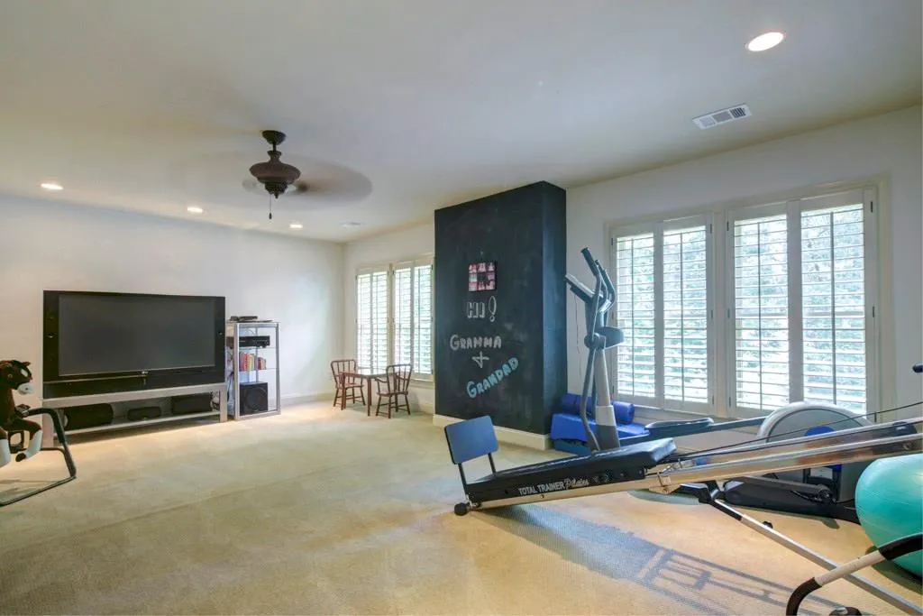 1880 Spalding Drive, Sandy Springs, Georgia 30350, 6 Bedrooms Bedrooms, ,4 BathroomsBathrooms,Residential,Sold,1880 Spalding Drive,5728382