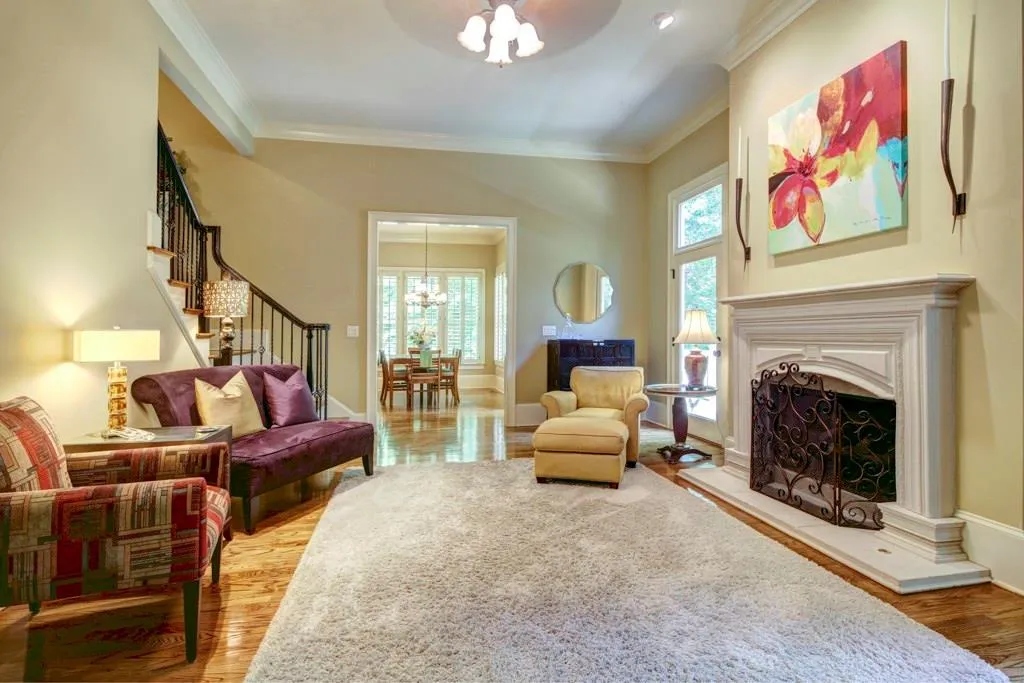 1880 Spalding Drive, Sandy Springs, Georgia 30350, 6 Bedrooms Bedrooms, ,4 BathroomsBathrooms,Residential,Sold,1880 Spalding Drive,5728382