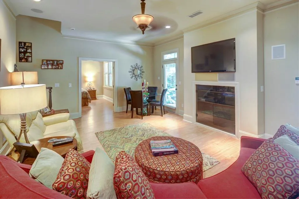 1880 Spalding Drive, Sandy Springs, Georgia 30350, 6 Bedrooms Bedrooms, ,4 BathroomsBathrooms,Residential,Sold,1880 Spalding Drive,5728382