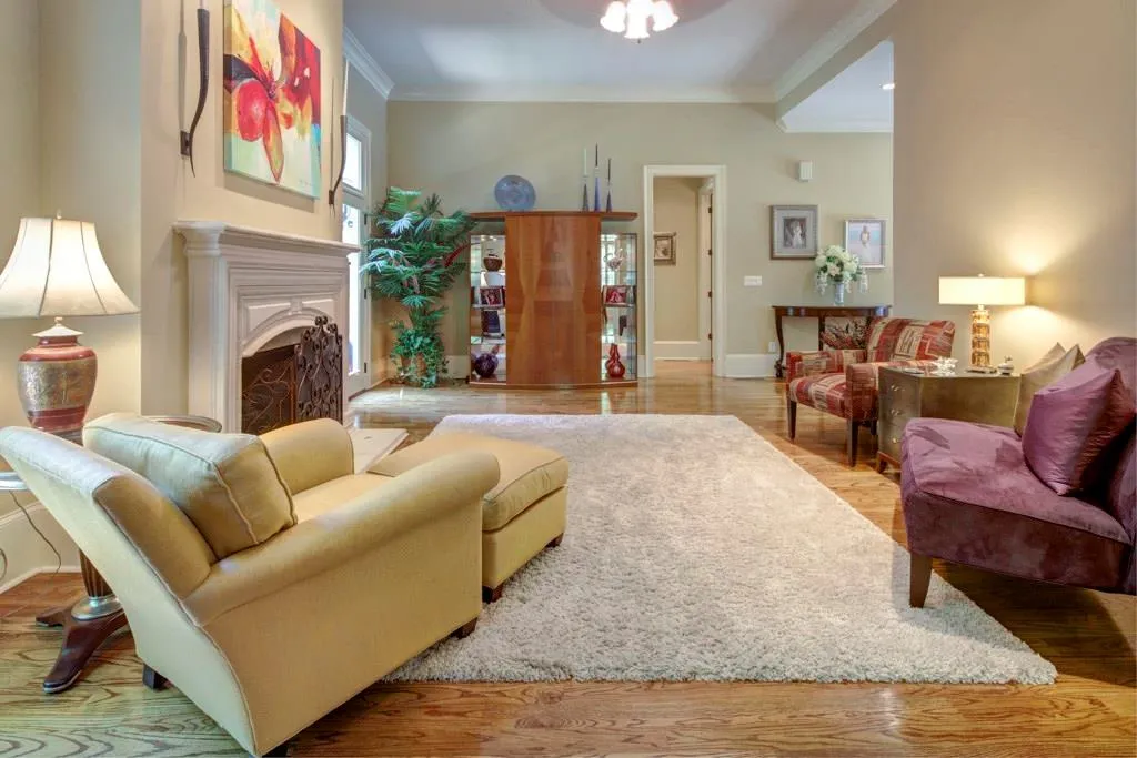 1880 Spalding Drive, Sandy Springs, Georgia 30350, 6 Bedrooms Bedrooms, ,4 BathroomsBathrooms,Residential,Sold,1880 Spalding Drive,5728382