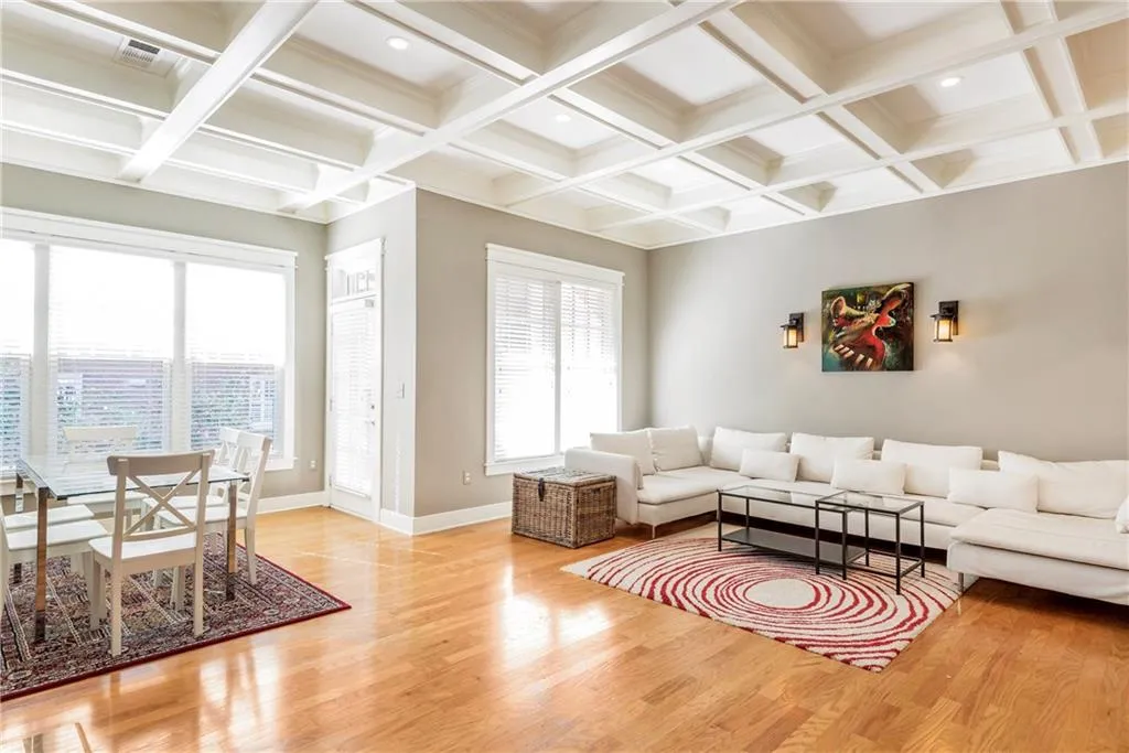 273 12th Street Ne Unit 420, Atlanta, Georgia 30309, 2 Bedrooms Bedrooms, ,2 BathroomsBathrooms,Residential,Sold,273 12th Street Ne Unit 420,5953392