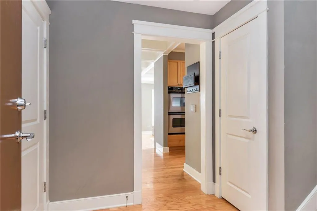 273 12th Street Ne Unit 420, Atlanta, Georgia 30309, 2 Bedrooms Bedrooms, ,2 BathroomsBathrooms,Residential,Sold,273 12th Street Ne Unit 420,5953392