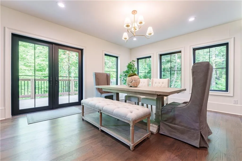 5666 Long Island Drive Nw, Atlanta, Georgia 30327, 5 Bedrooms Bedrooms, ,5 BathroomsBathrooms,Residential,For Sale,5666 Long Island Drive Nw,7748509