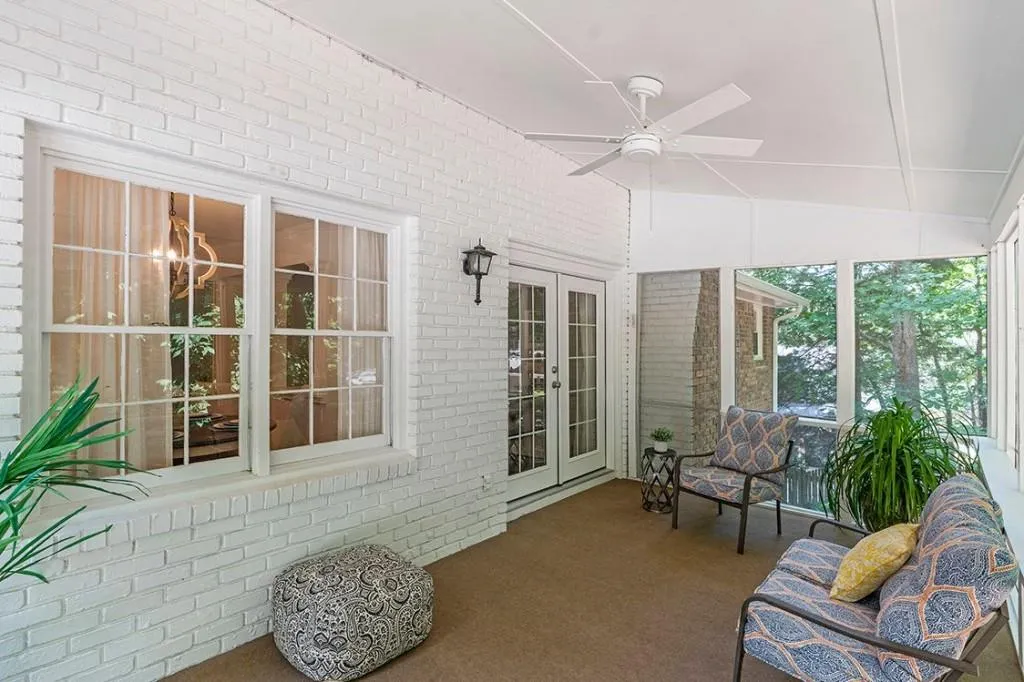 7110 Dunhill Terrace, Sandy Springs, Georgia 30328, 4 Bedrooms Bedrooms, ,3 BathroomsBathrooms,Residential,Sold,7110 Dunhill Terrace,7060877