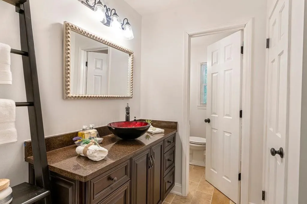 7110 Dunhill Terrace, Sandy Springs, Georgia 30328, 4 Bedrooms Bedrooms, ,3 BathroomsBathrooms,Residential,Sold,7110 Dunhill Terrace,7060877