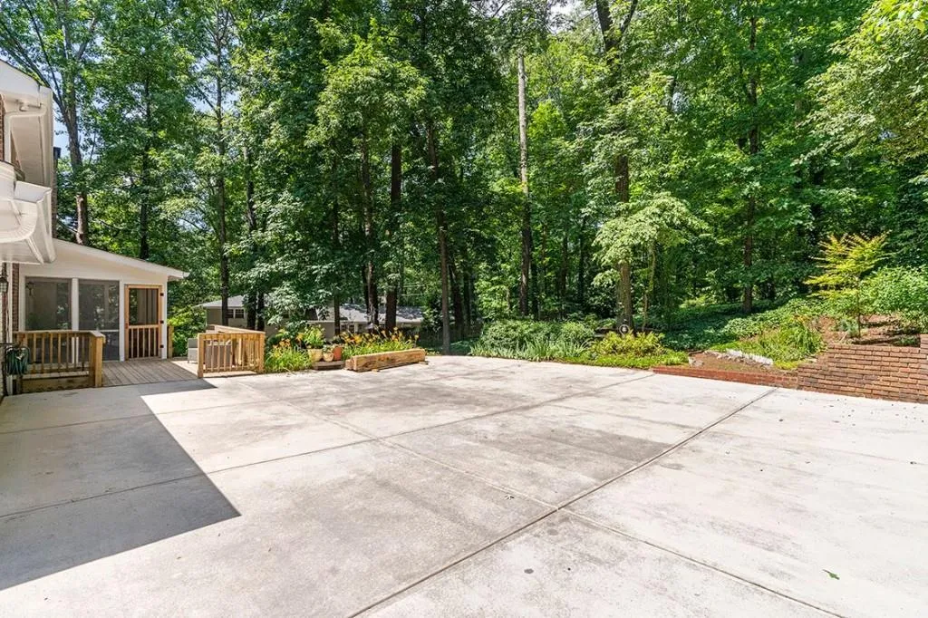 7110 Dunhill Terrace, Sandy Springs, Georgia 30328, 4 Bedrooms Bedrooms, ,3 BathroomsBathrooms,Residential,Sold,7110 Dunhill Terrace,7060877