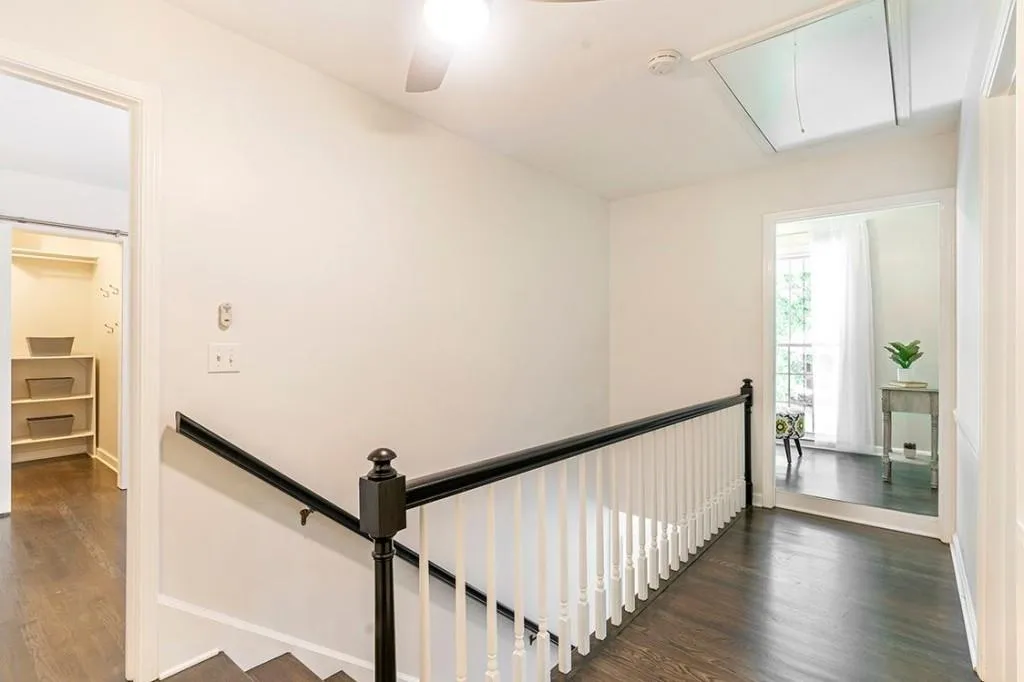 7110 Dunhill Terrace, Sandy Springs, Georgia 30328, 4 Bedrooms Bedrooms, ,3 BathroomsBathrooms,Residential,Sold,7110 Dunhill Terrace,7060877