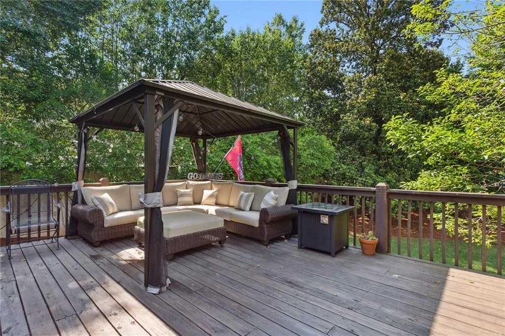 151 Hardeman Road, Atlanta, Georgia 30342, 3 Bedrooms Bedrooms, ,3 BathroomsBathrooms,Residential,Sold,151 Hardeman Road,7069826