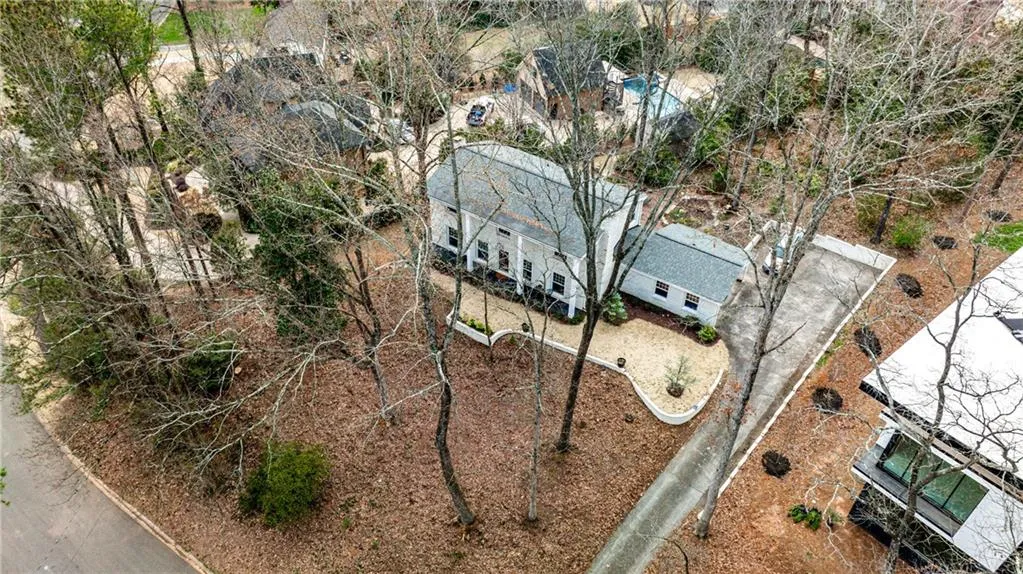 800 Glenairy Drive, Atlanta, Georgia 30328, 5 Bedrooms Bedrooms, ,3 BathroomsBathrooms,Residential,Sold,800 Glenairy Drive,7535879