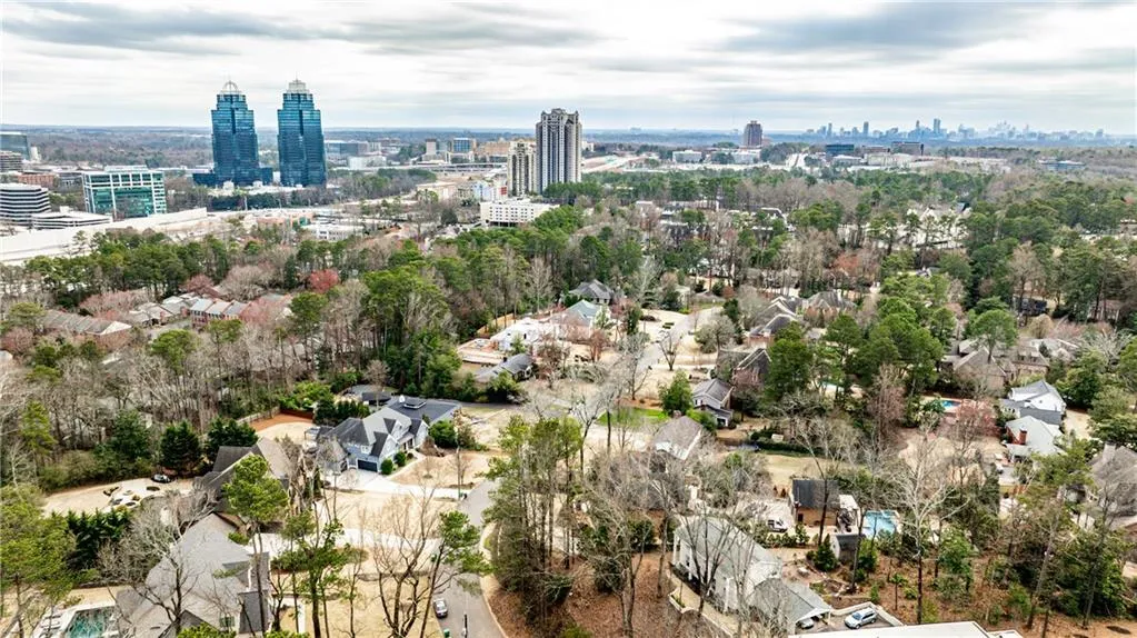 800 Glenairy Drive, Atlanta, Georgia 30328, 5 Bedrooms Bedrooms, ,3 BathroomsBathrooms,Residential,Sold,800 Glenairy Drive,7535879
