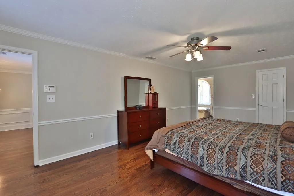 305 Skyridge Drive, Sandy Springs, Georgia 30350, 4 Bedrooms Bedrooms, ,3 BathroomsBathrooms,Residential,Sold,305 Skyridge Drive,6659820