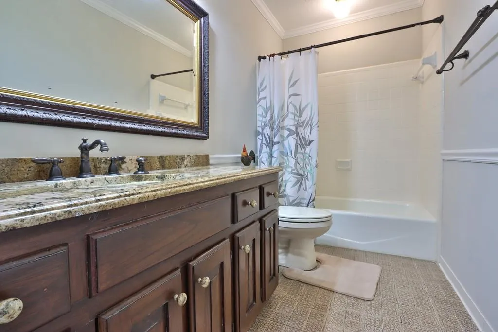 305 Skyridge Drive, Sandy Springs, Georgia 30350, 4 Bedrooms Bedrooms, ,3 BathroomsBathrooms,Residential,Sold,305 Skyridge Drive,6659820