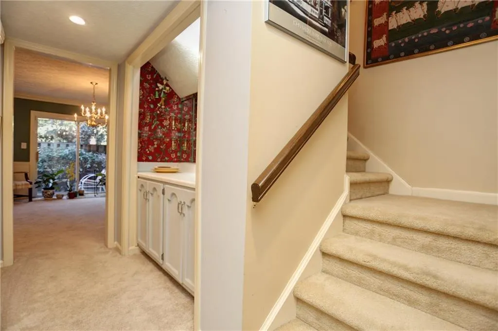 432 The North Chace Unit 432, Sandy Springs, Georgia 30328, 3 Bedrooms Bedrooms, ,2 BathroomsBathrooms,Residential,Sold,432 The North Chace Unit 432,5631448