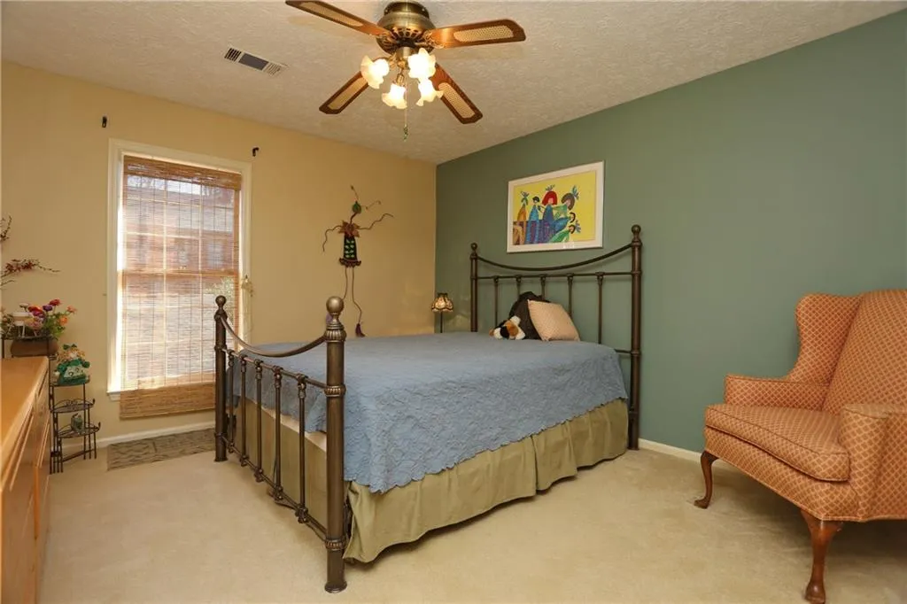 432 The North Chace Unit 432, Sandy Springs, Georgia 30328, 3 Bedrooms Bedrooms, ,2 BathroomsBathrooms,Residential,Sold,432 The North Chace Unit 432,5631448