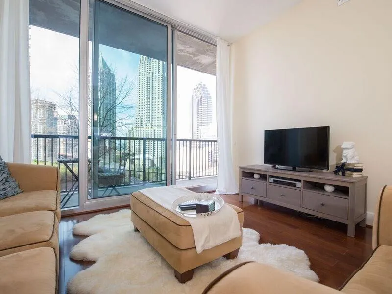 1080 Ne Peachtree Street Ne Unit 901, Atlanta, Georgia 30309, 1 Bedroom Bedrooms, ,1 BathroomBathrooms,Residential,Sold,1080 Ne Peachtree Street Ne Unit 901,5655686