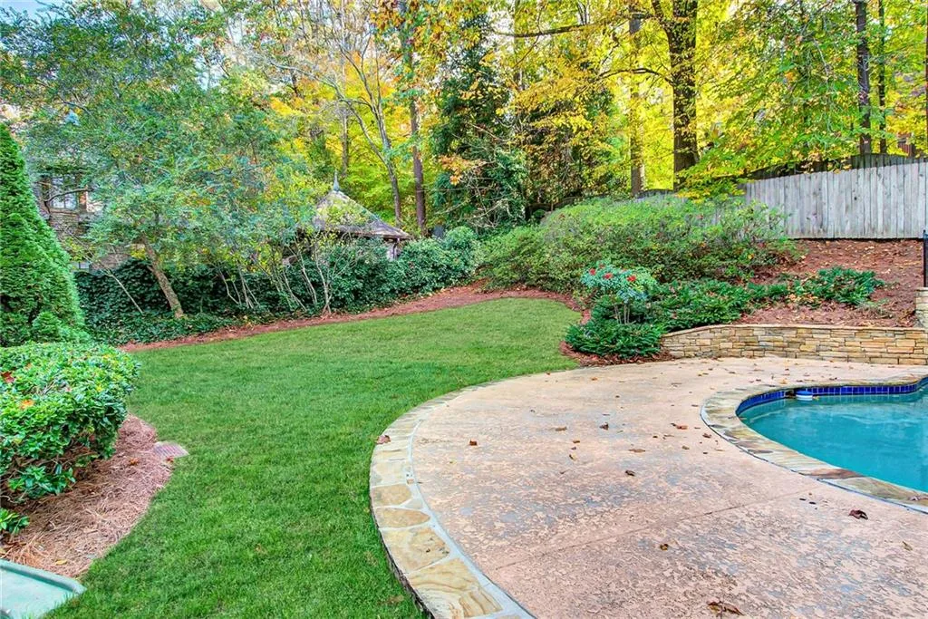 1065 Balmoral Road, Atlanta, Georgia 30342, 5 Bedrooms Bedrooms, ,4 BathroomsBathrooms,Residential,Sold,1065 Balmoral Road,7189769