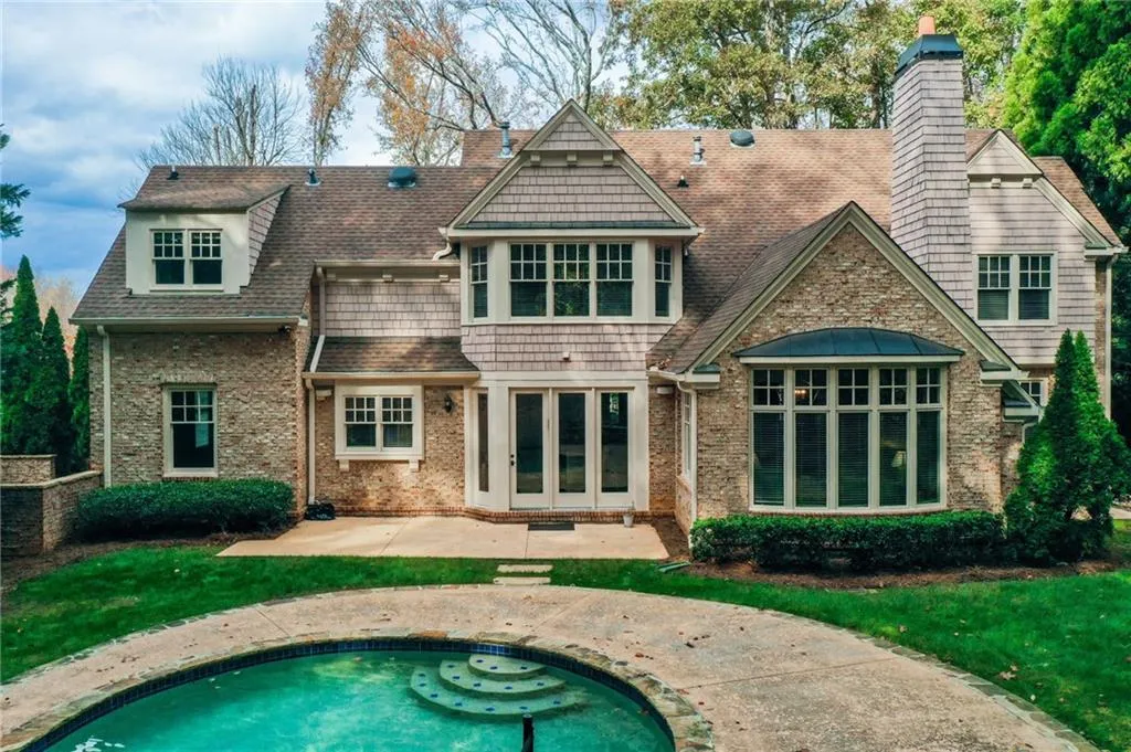 1065 Balmoral Road, Atlanta, Georgia 30342, 5 Bedrooms Bedrooms, ,4 BathroomsBathrooms,Residential,Sold,1065 Balmoral Road,7189769