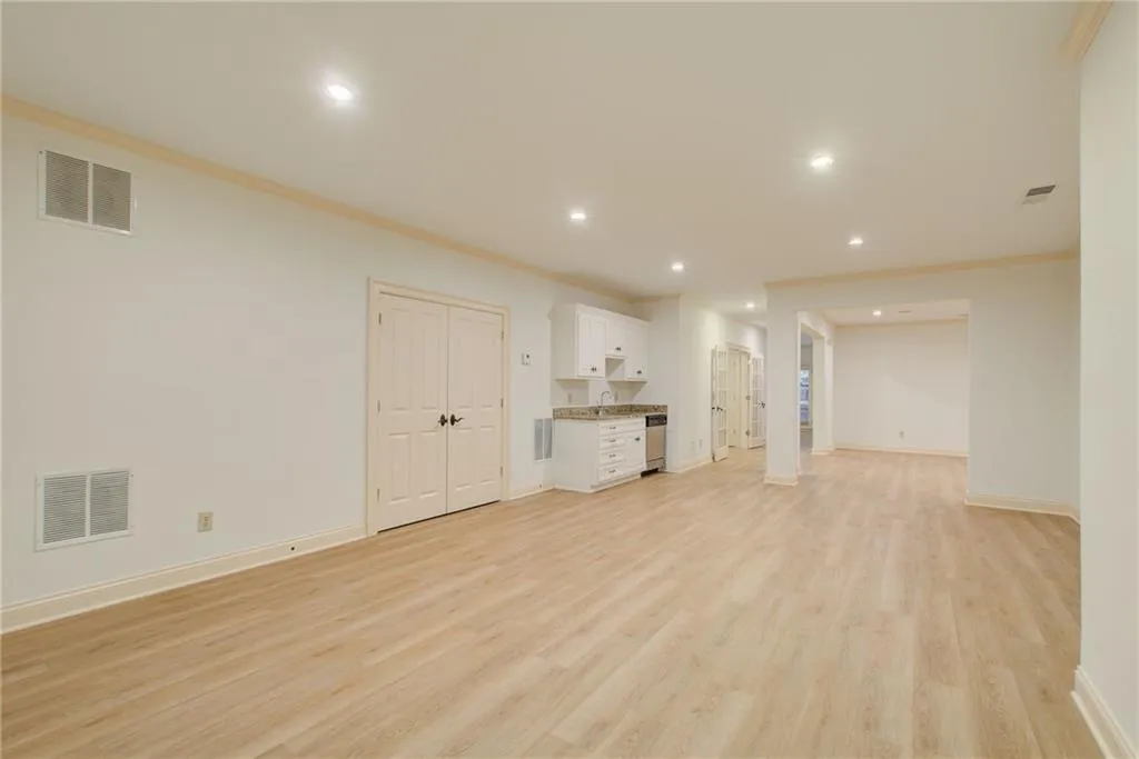 1065 Balmoral Road, Atlanta, Georgia 30342, 5 Bedrooms Bedrooms, ,4 BathroomsBathrooms,Residential,Sold,1065 Balmoral Road,7189769