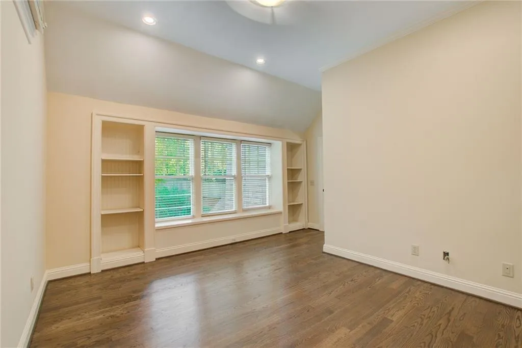 1065 Balmoral Road, Atlanta, Georgia 30342, 5 Bedrooms Bedrooms, ,4 BathroomsBathrooms,Residential,Sold,1065 Balmoral Road,7189769