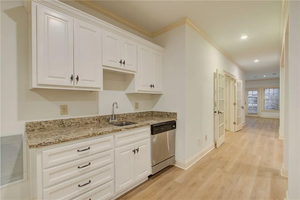 1065 Balmoral Road, Atlanta, Georgia 30342, 5 Bedrooms Bedrooms, ,4 BathroomsBathrooms,Residential,Sold,1065 Balmoral Road,7189769