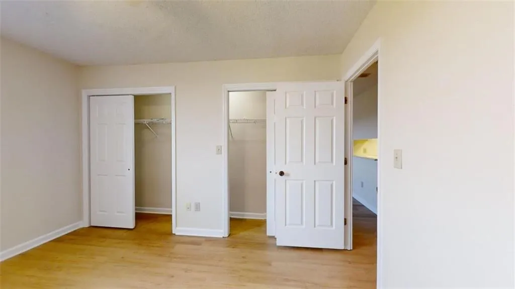 300 Johnson Ferry Road Ne Unit B1007, Sandy Springs, Georgia 30328, 1 Bedroom Bedrooms, ,1 BathroomBathrooms,Residential,Sold,300 Johnson Ferry Road Ne Unit B1007,7415968