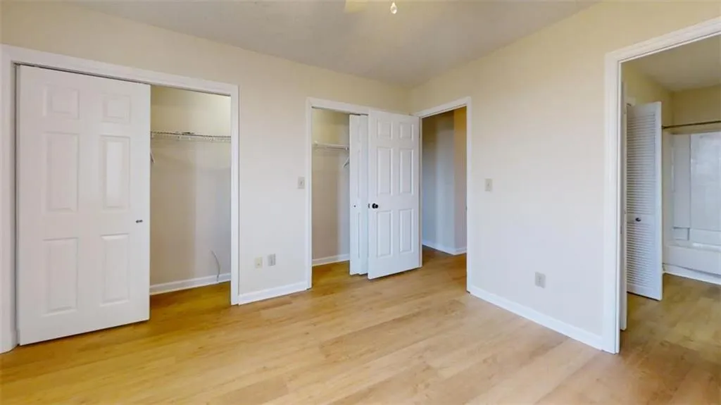 300 Johnson Ferry Road Ne Unit B1007, Sandy Springs, Georgia 30328, 1 Bedroom Bedrooms, ,1 BathroomBathrooms,Residential,Sold,300 Johnson Ferry Road Ne Unit B1007,7415968