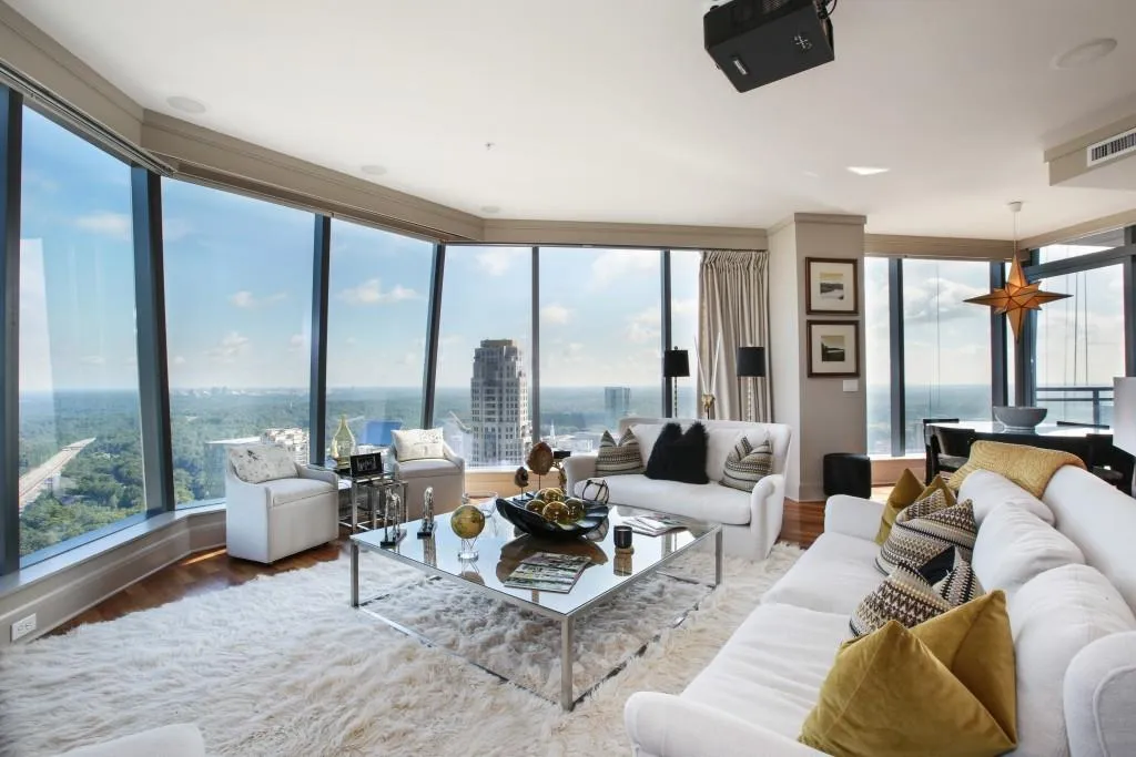 3344 Peachtree Road Ne Unit 4002, Atlanta, Georgia 30326, 2 Bedrooms Bedrooms, ,2 BathroomsBathrooms,Residential,Sold,3344 Peachtree Road Ne Unit 4002,5991785