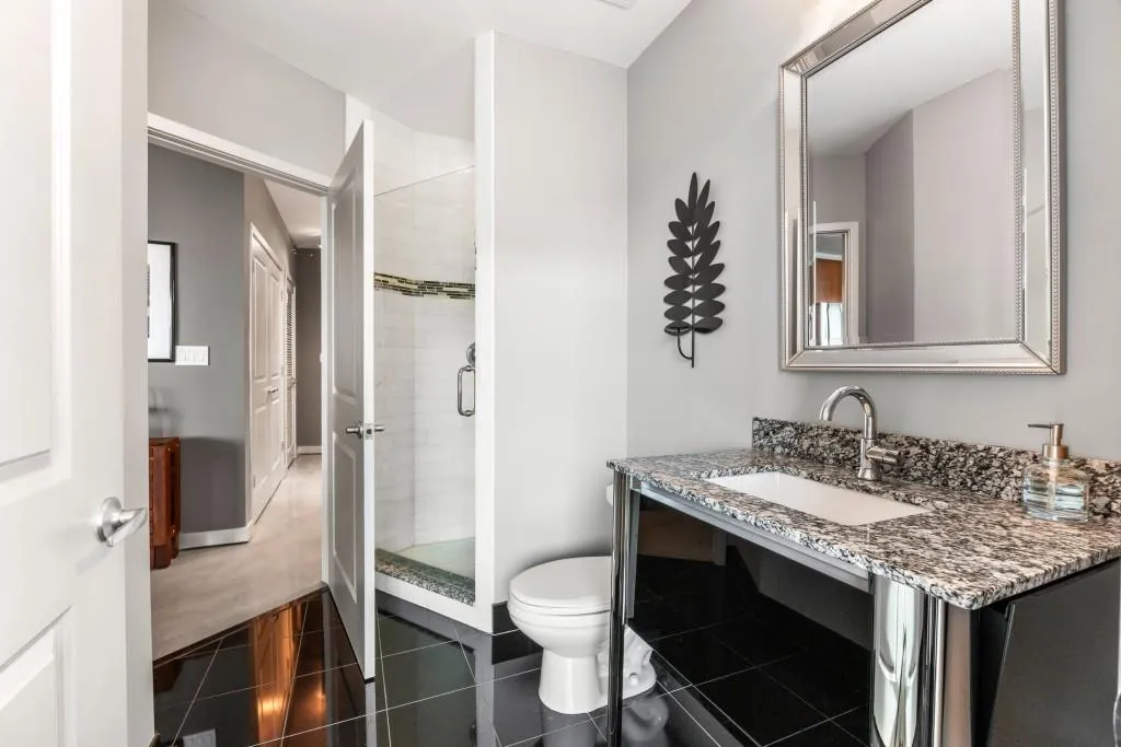 Atlanta, Georgia 30309, 2 Bedrooms Bedrooms, ,2 BathroomsBathrooms,Residential,For Sale,7625819