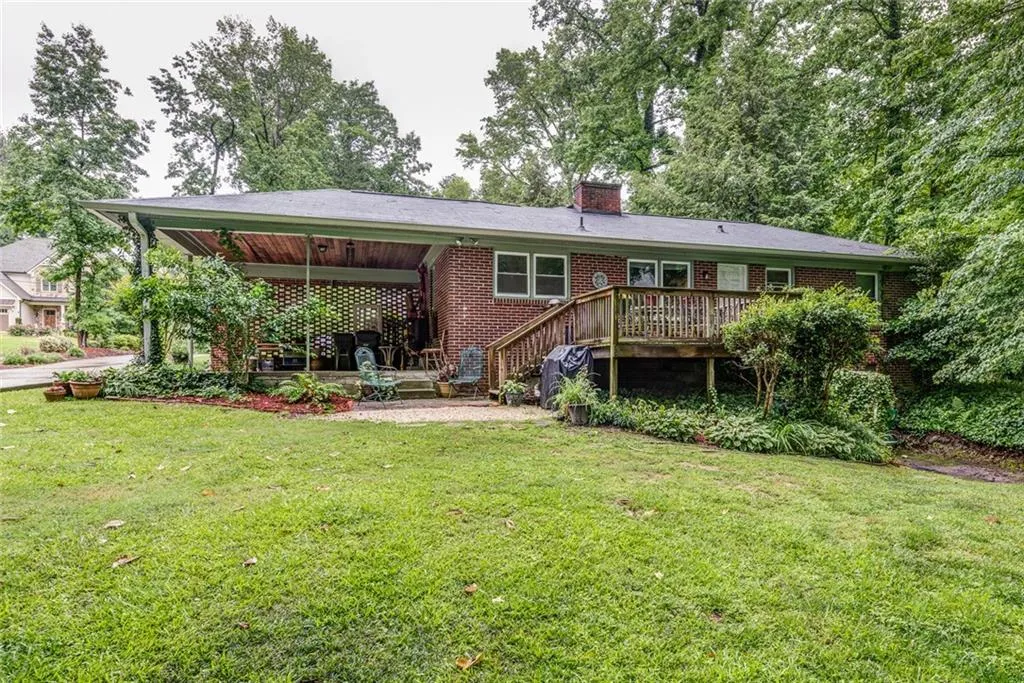 6058 Harleston Road Ne, Sandy Springs, Georgia 30328, 2 Bedrooms Bedrooms, ,1 BathroomBathrooms,Residential,Sold,6058 Harleston Road Ne,5853970