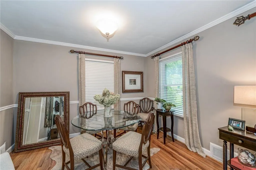 6058 Harleston Road Ne, Sandy Springs, Georgia 30328, 2 Bedrooms Bedrooms, ,1 BathroomBathrooms,Residential,Sold,6058 Harleston Road Ne,5853970