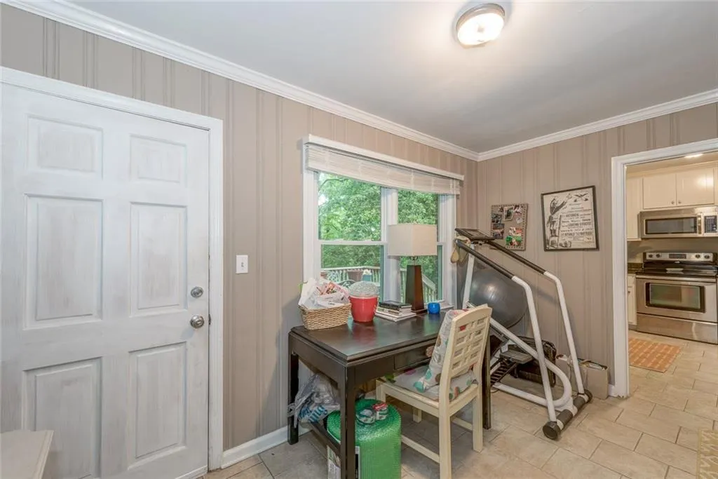 6058 Harleston Road Ne, Sandy Springs, Georgia 30328, 2 Bedrooms Bedrooms, ,1 BathroomBathrooms,Residential,Sold,6058 Harleston Road Ne,5853970