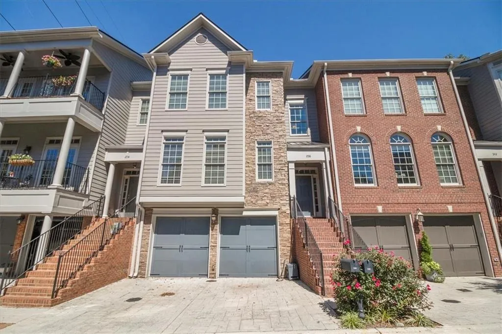 238 Meeting Lane Unit 47, Atlanta, Georgia 30342, 4 Bedrooms Bedrooms, ,2 BathroomsBathrooms,Residential,Sold,238 Meeting Lane Unit 47,6949519