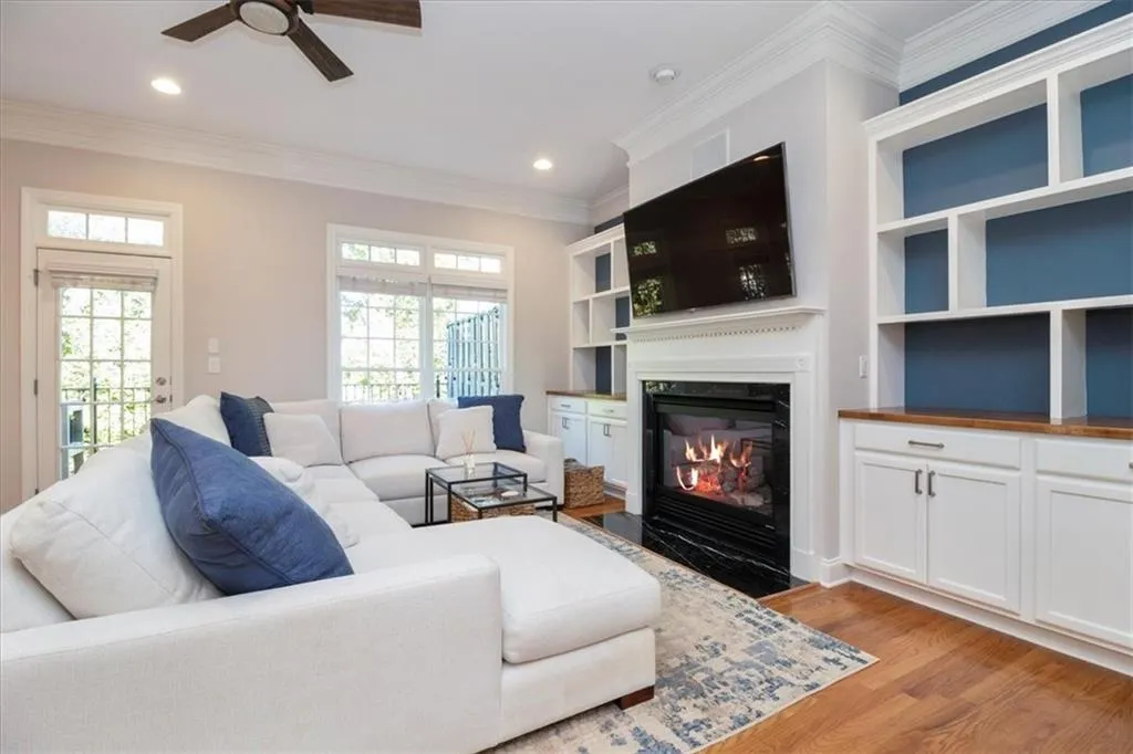 238 Meeting Lane Unit 47, Atlanta, Georgia 30342, 4 Bedrooms Bedrooms, ,2 BathroomsBathrooms,Residential,Sold,238 Meeting Lane Unit 47,6949519