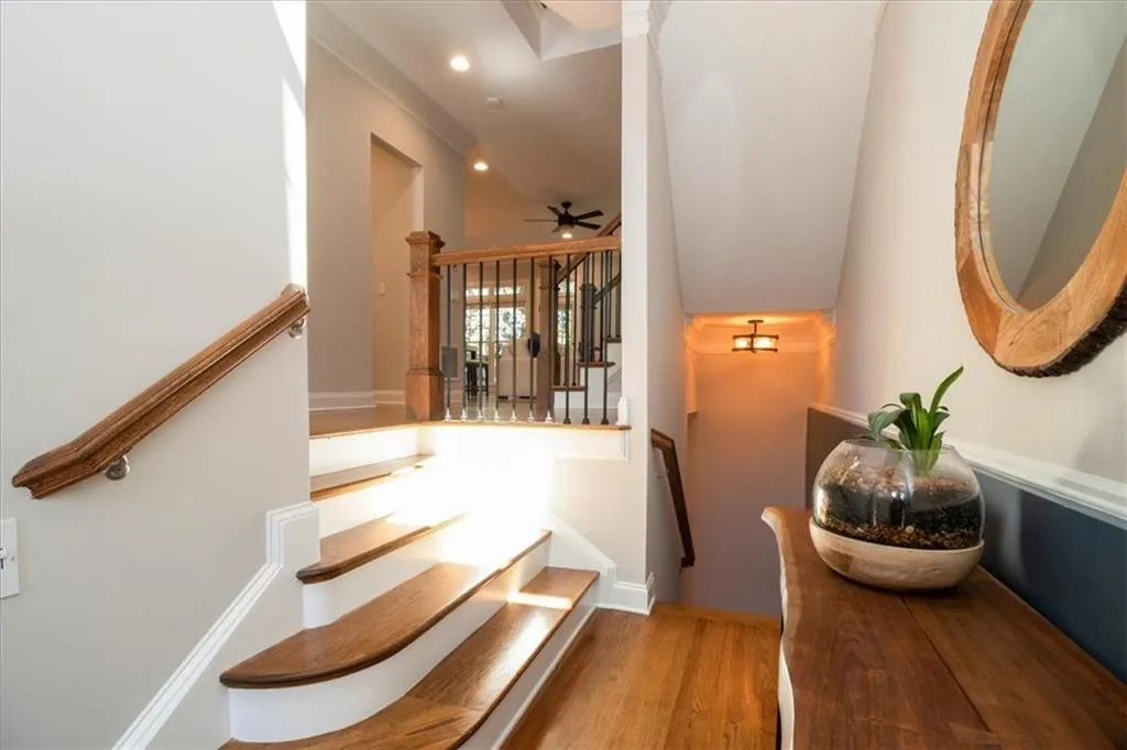 238 Meeting Lane Unit 47, Atlanta, Georgia 30342, 4 Bedrooms Bedrooms, ,2 BathroomsBathrooms,Residential,Sold,238 Meeting Lane Unit 47,6949519